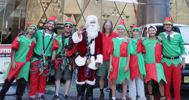 Jerry Schwartz joins Santa for a Christmas celebration at Sofitel Sydney Darling Harbour